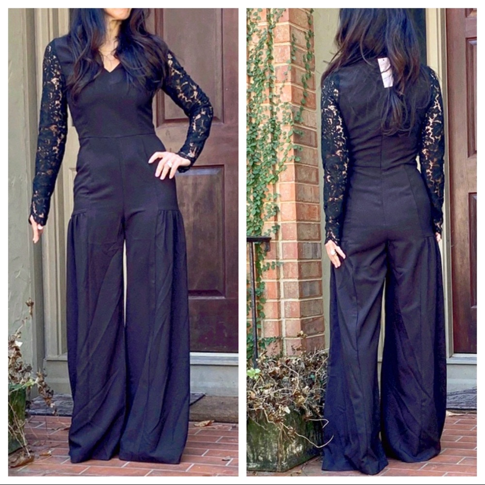 ✨LAST 1✨Black stunning wide leg lace trim jumpsuit - Picture 2 of 8